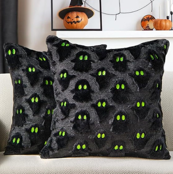 Ghost Halloween Throw Pillow